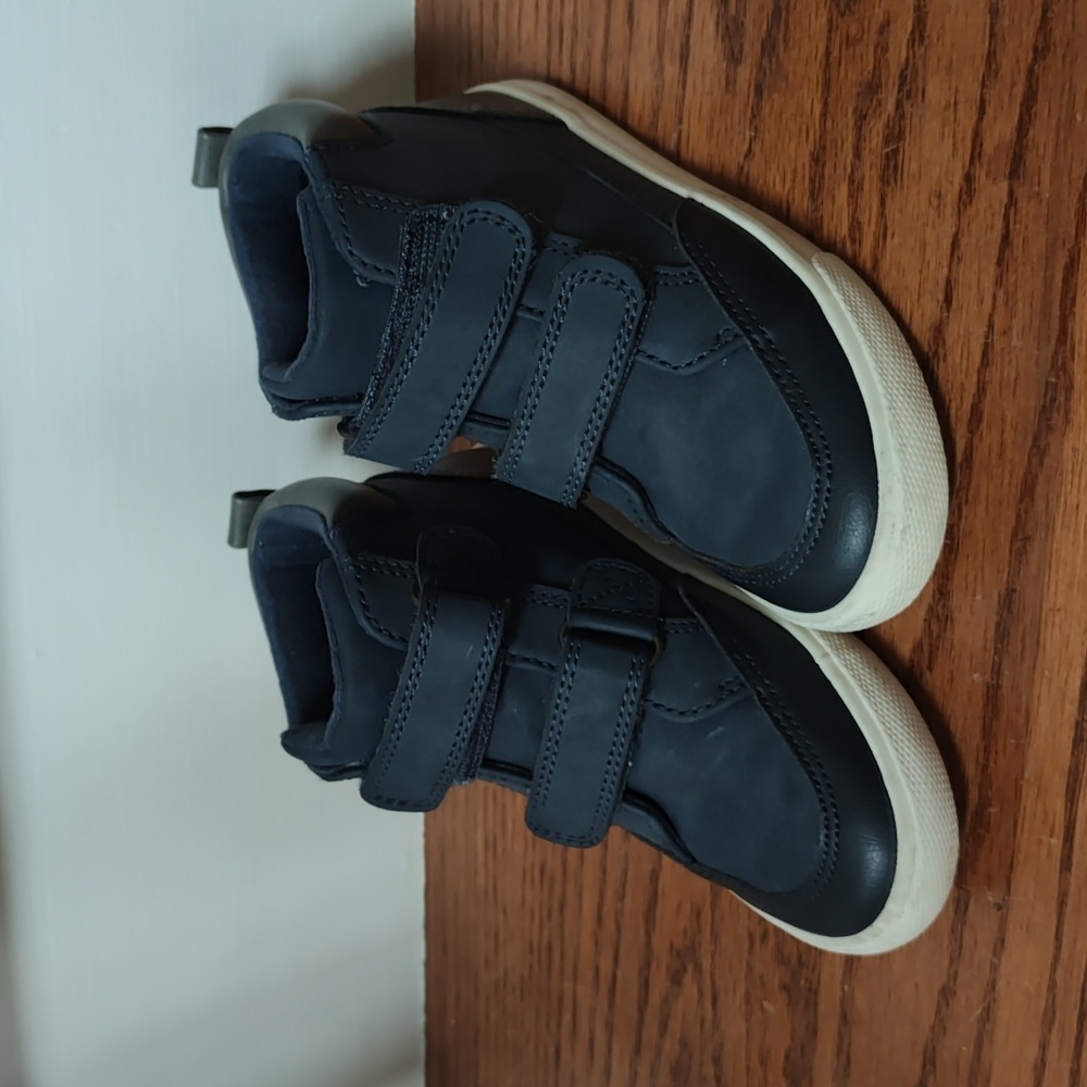 Toddler high top sneaker/boot
